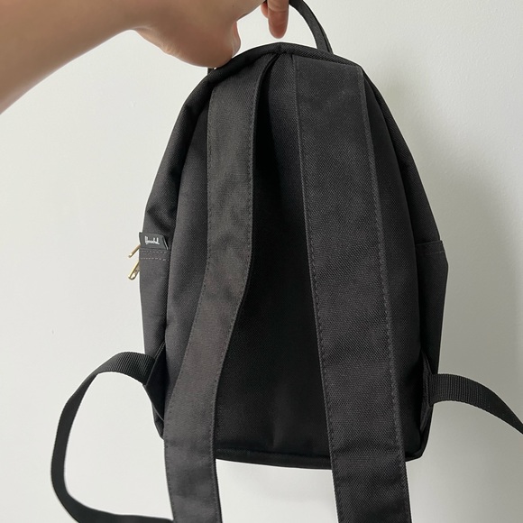 Herschel mini nova backpack - Picture 4 of 9